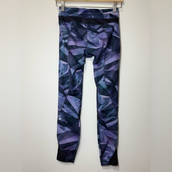 Lululemon Inspire Tight II (Mesh) Pretty Prism Multi / Black size 2 - Picture 5 of 9